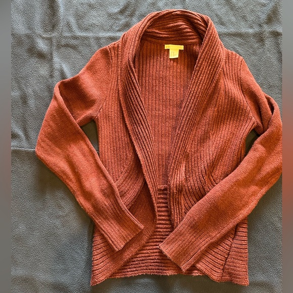 XS - H&M Burgundy Cardigan - Picture 5 of 9